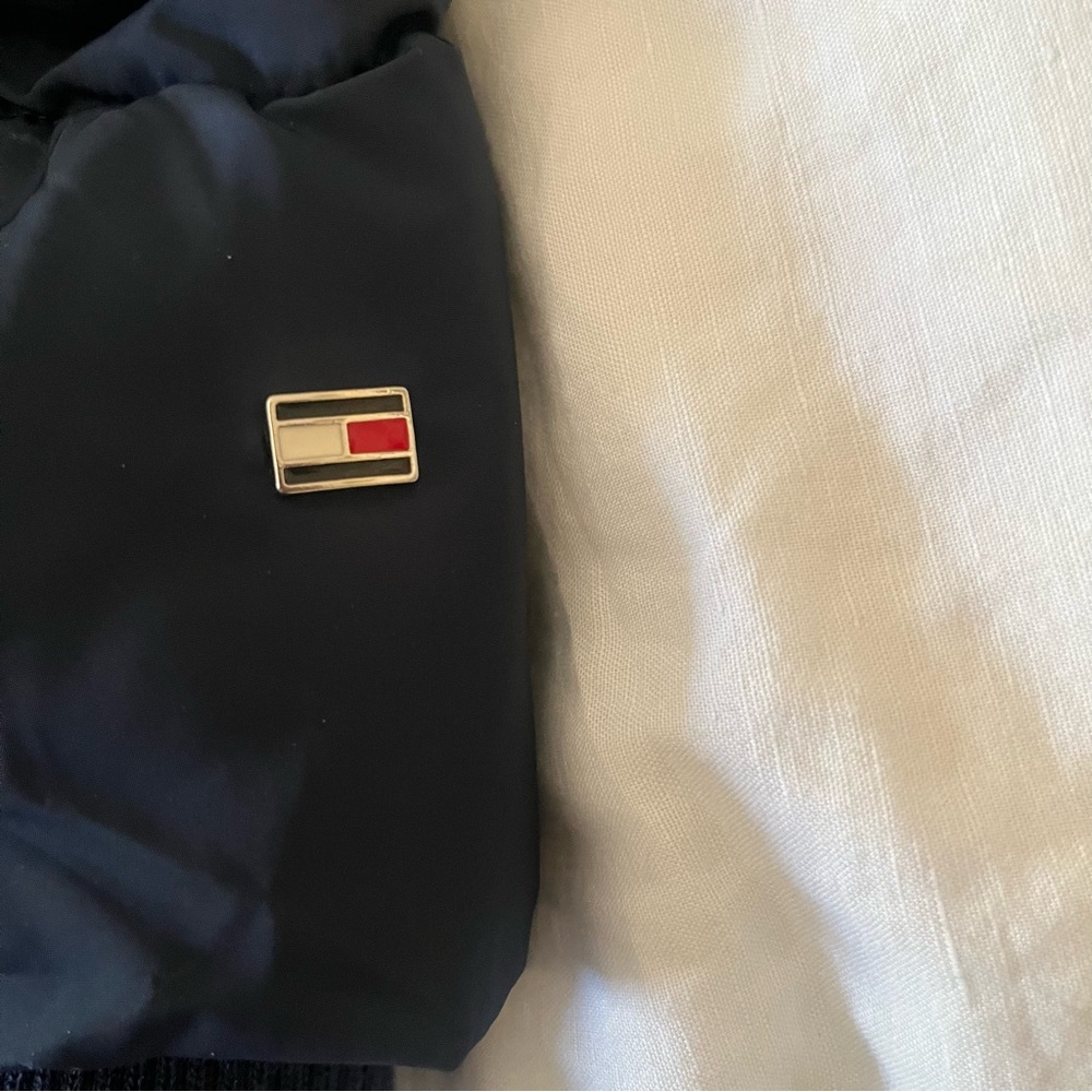 Tommy Hilfiger puffer jacket - Picture 5 of 5